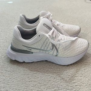 Nike React Infinity 3 Size 9 Women